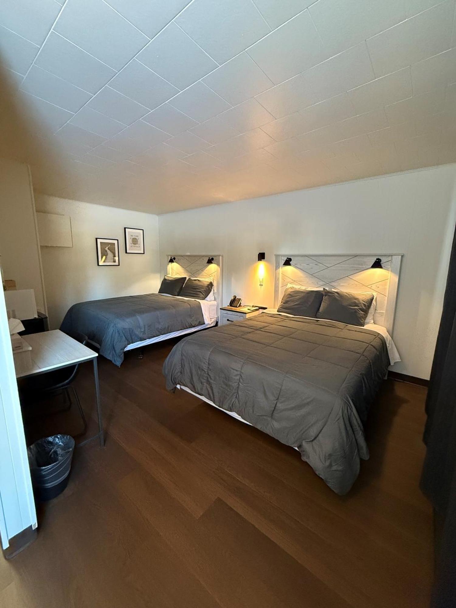 New Country Motel Swan River エクステリア 写真